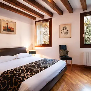 Salmaso Apartments Apartament